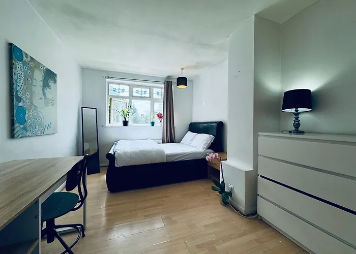Renovu Exclusive Rooms London