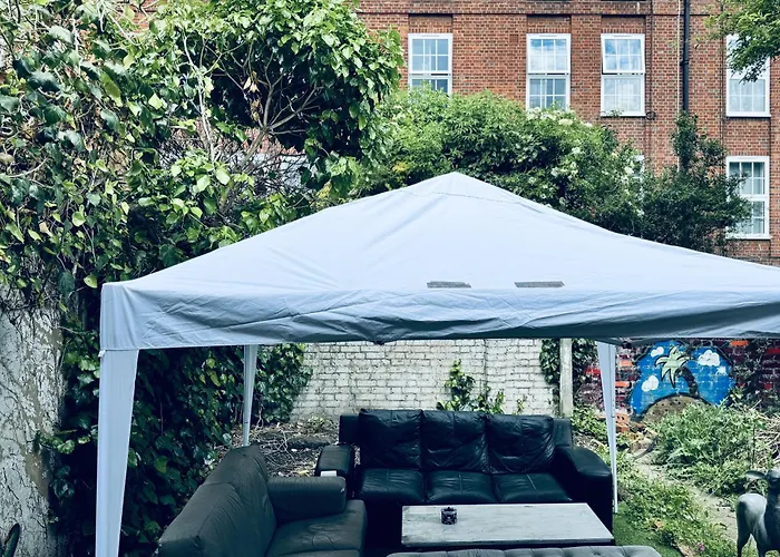 Renovu Exclusive Rooms London